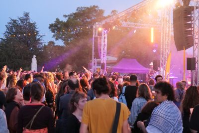 Agrandir l'image 1 sur 43, fenêtre modale