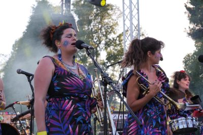 Agrandir l'image 4 sur 43, fenêtre modale