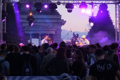 Agrandir l'image 41 sur 43, fenêtre modale