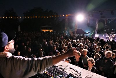 Agrandir l'image 12 sur 43, fenêtre modale