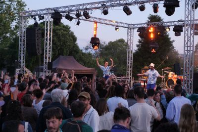 Agrandir l'image 33 sur 43, fenêtre modale